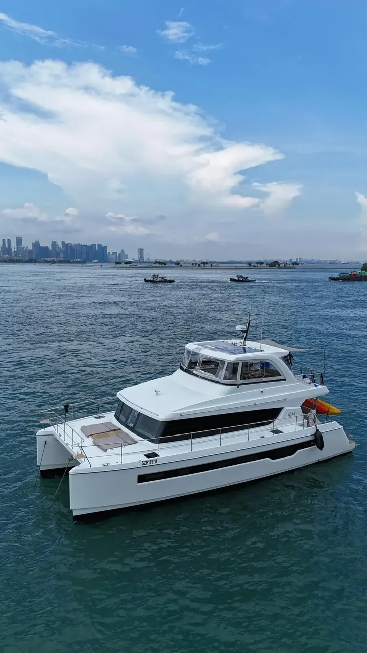 https://www.rightboat.com/boat_images/image_31029829/compressed_14f226bca5c443aeb205556b7e559c300b0e7a38c69d4181a7356f29c773f26b.webp photo 3