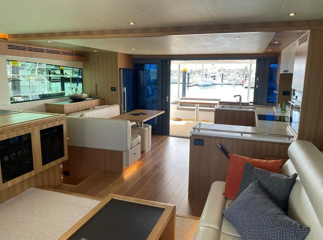 https://www.rightboat.com/boat_images/image_31029834/compressed_c1b1522b2b2f43aa8feeffb1388de785aad5620271e240b783b934d139ef3b8c.webp photo 26
