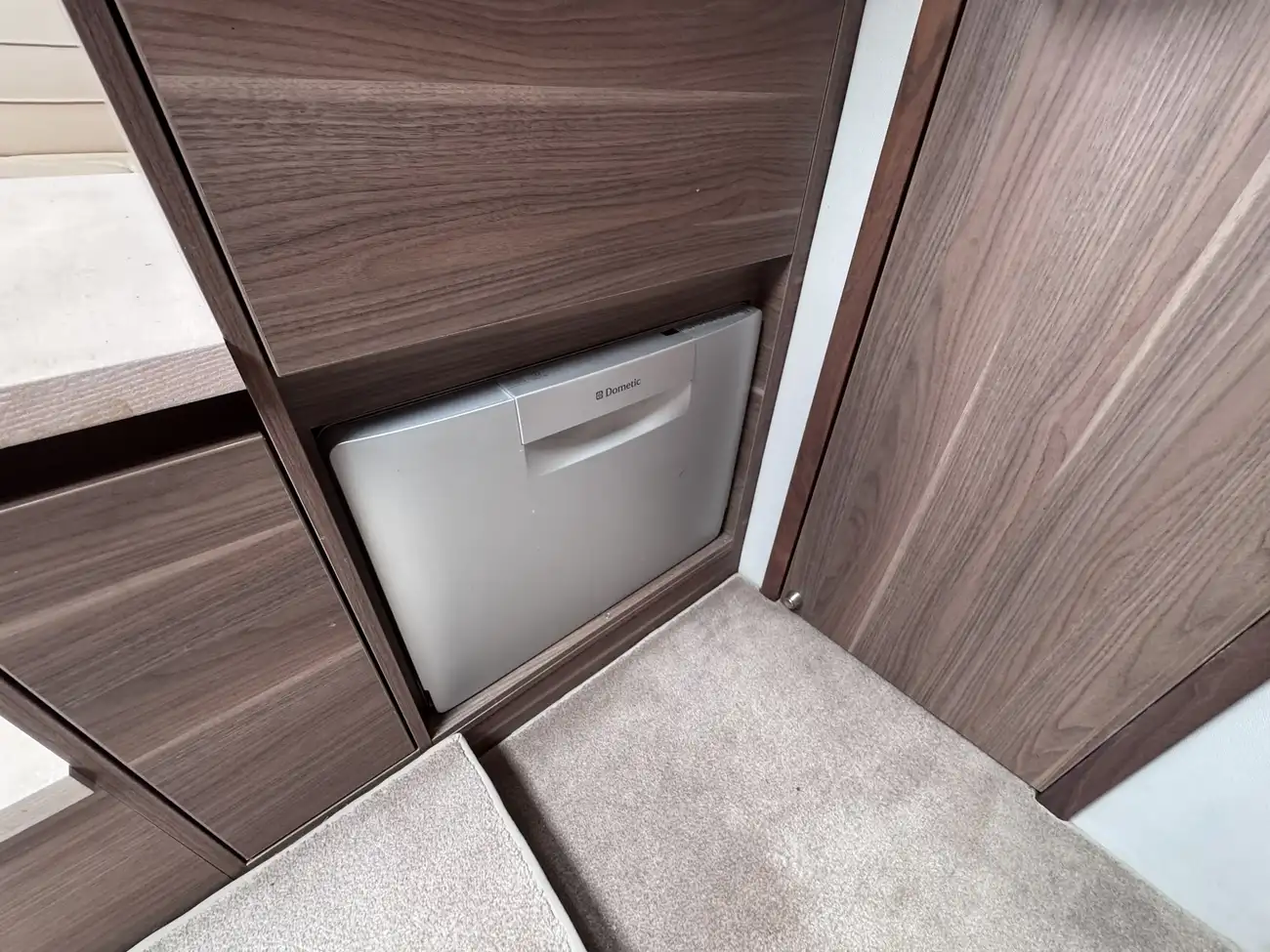 2015 Sealine S450 image 2