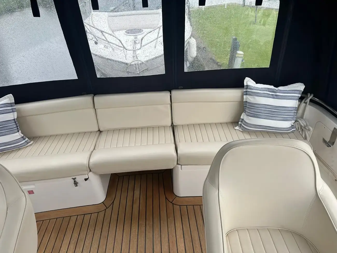 HAINES 320 AFT CABIN 2003