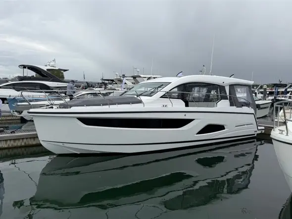 2026 Sealine C390