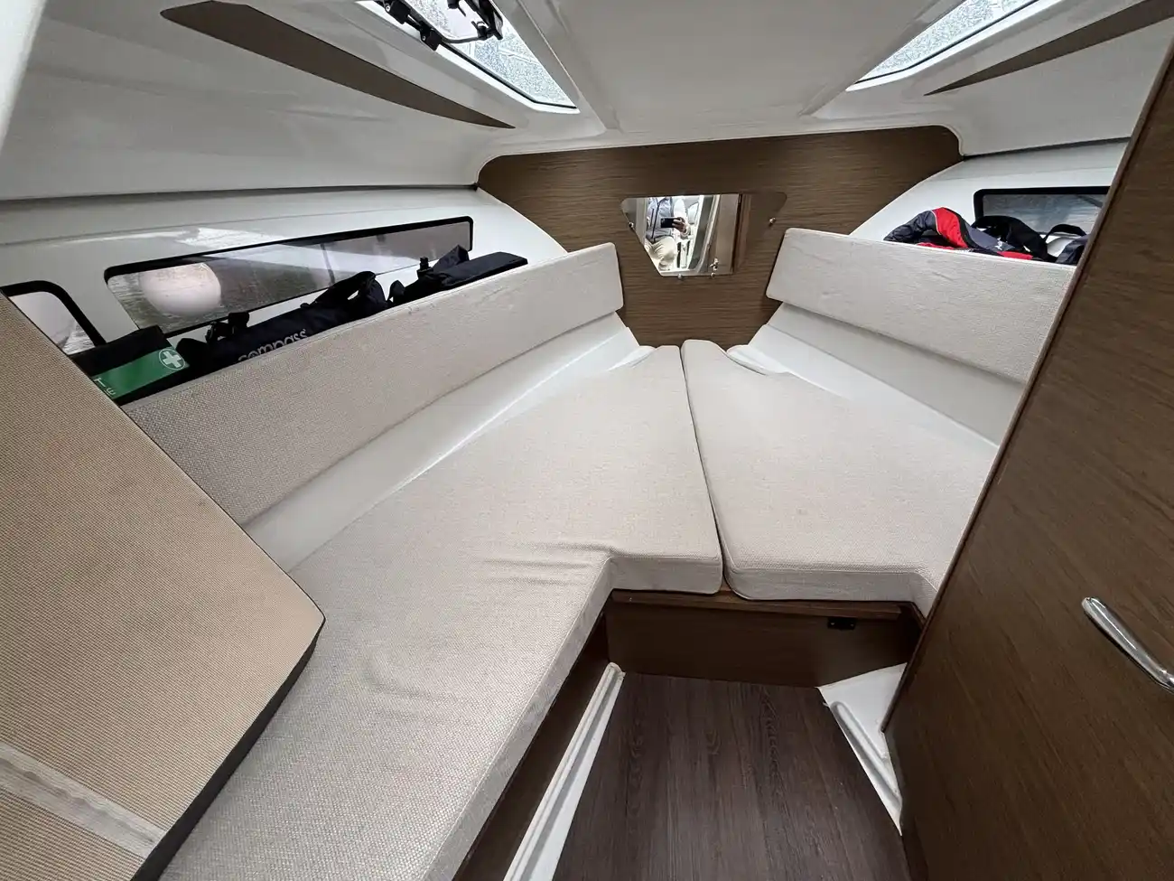 2018 Jeanneau Cap Camarat 7.5 DC image 6