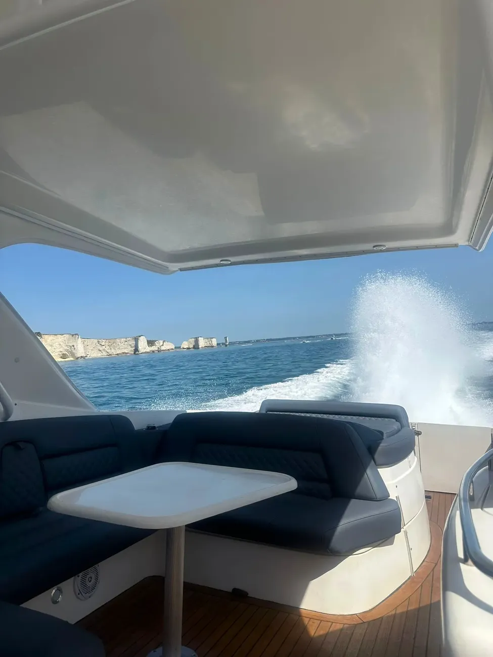 2006 Fountain 48 Express Cruiser image 14