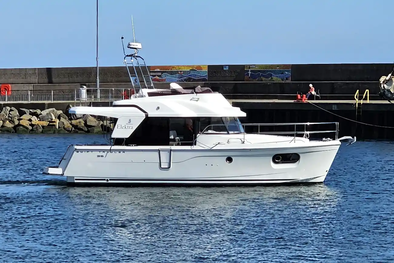 2018 Beneteau Swift Trawler 35