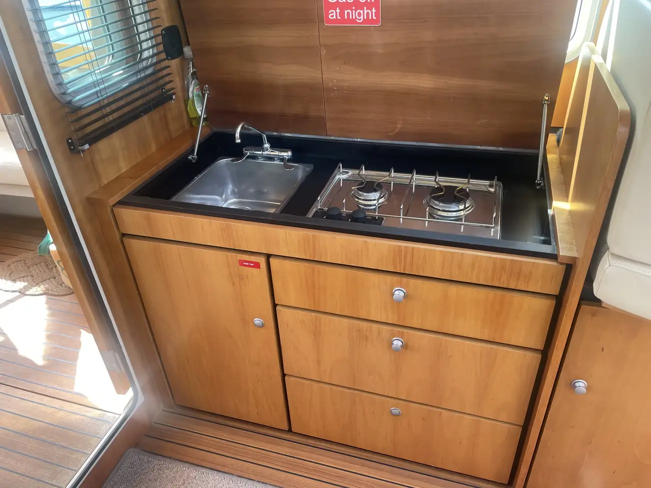 LINSSEN 29.9 SEDAN 2008