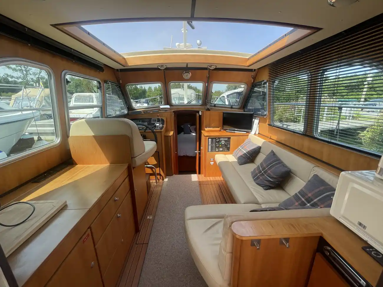 LINSSEN 29.9 SEDAN 2008