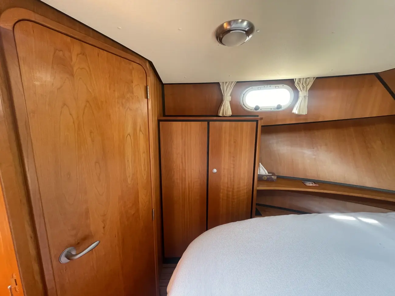 LINSSEN 29.9 SEDAN 2008