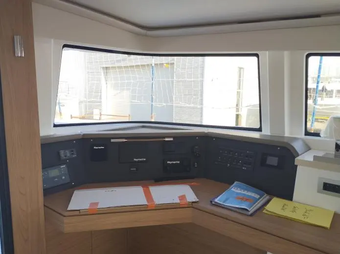 https://www.rightboat.com/boat_images/image_31210597/compressed_5b0e194f4ac441ad859d2d962324b8ecd900f8a3349445b2bbc09f7ed572fd9d.webp photo 7