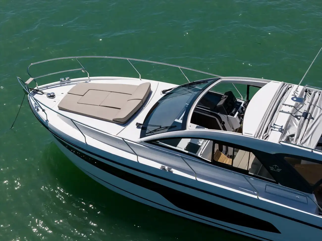2025 Sealine S335 image 4