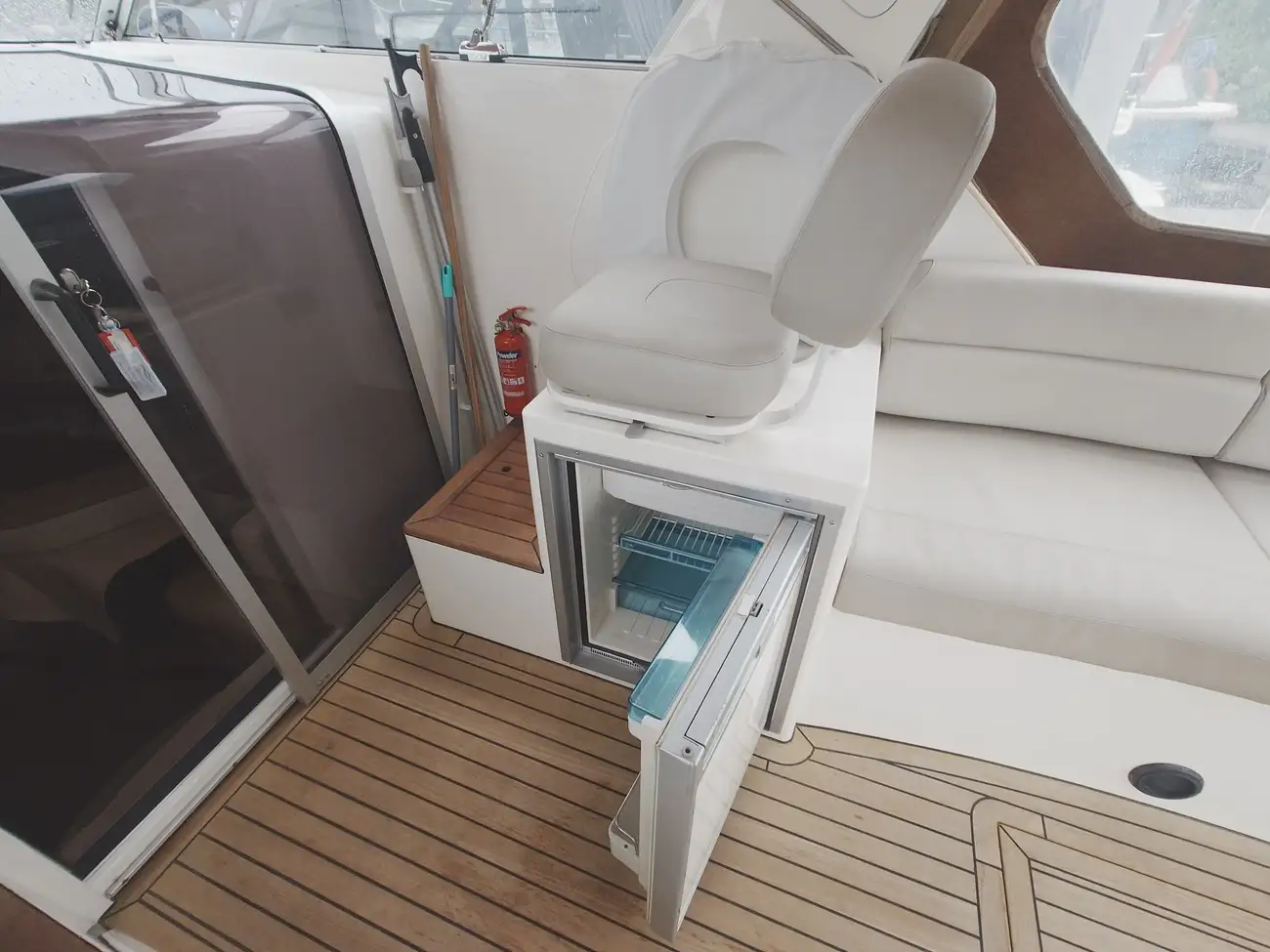 SHEERLINE 955 AFT COCKPIT TRI CAB 2013