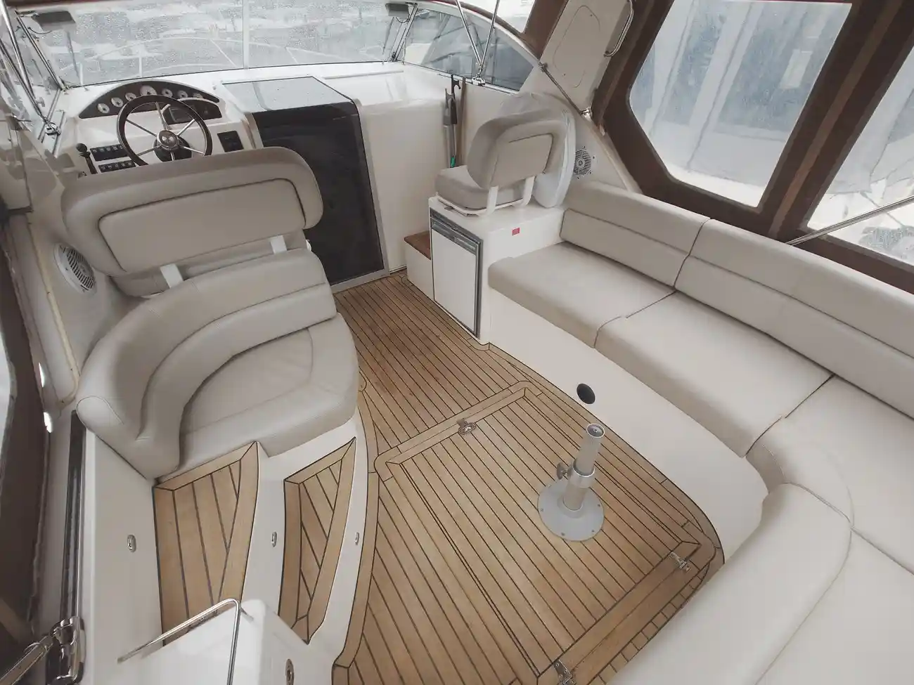 SHEERLINE 955 AFT COCKPIT TRI CAB 2013