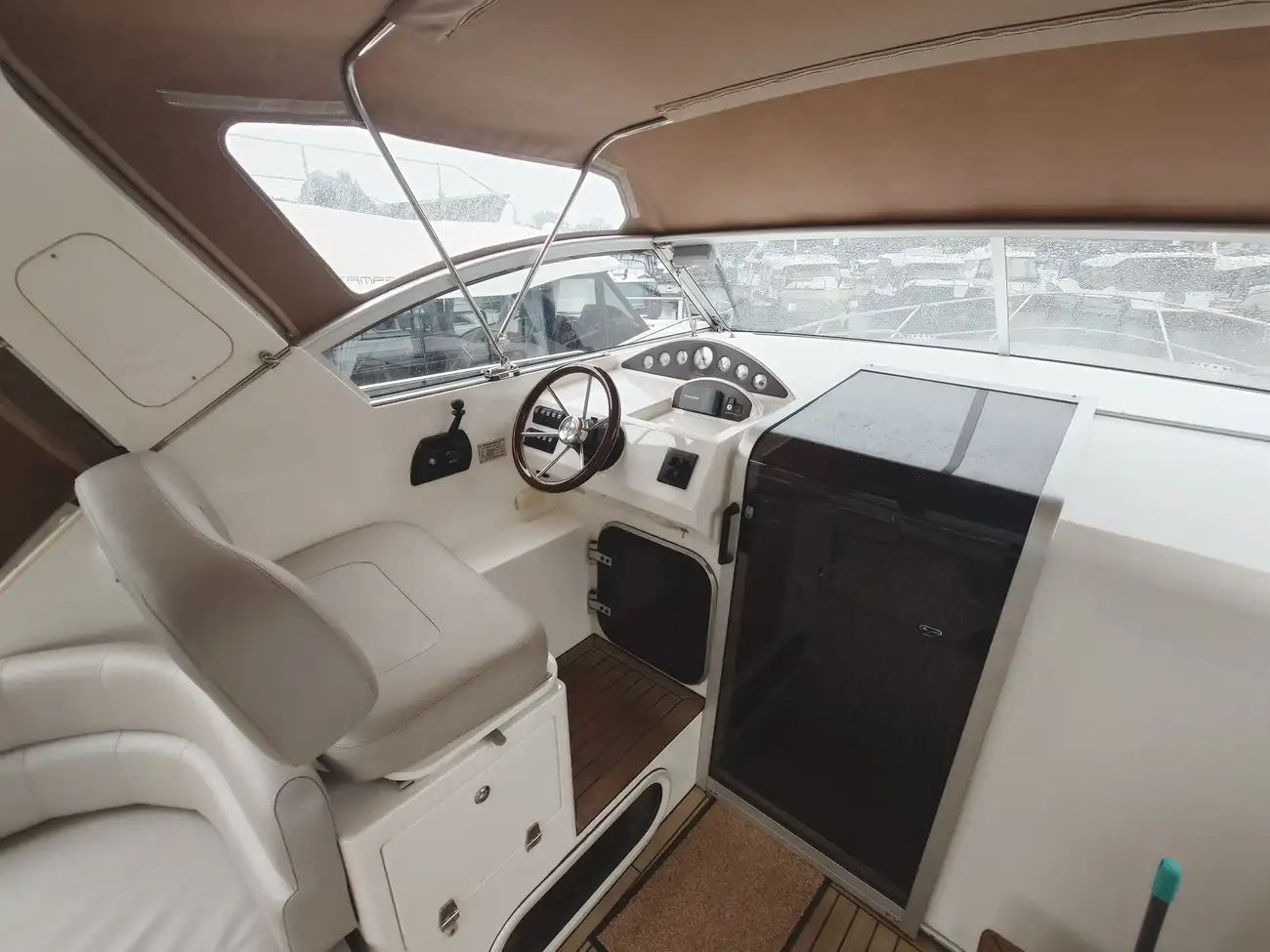 SHEERLINE 955 AFT COCKPIT TRI CAB 2013