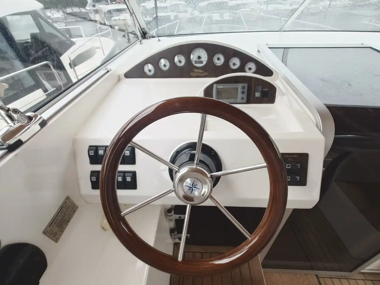 SHEERLINE 955 AFT COCKPIT TRI CAB 2013