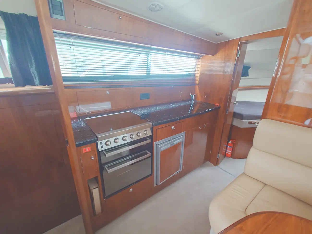 SHEERLINE 955 AFT COCKPIT TRI CAB 2013