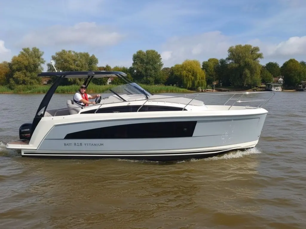 Balt Yacht 818 Titanium Electric