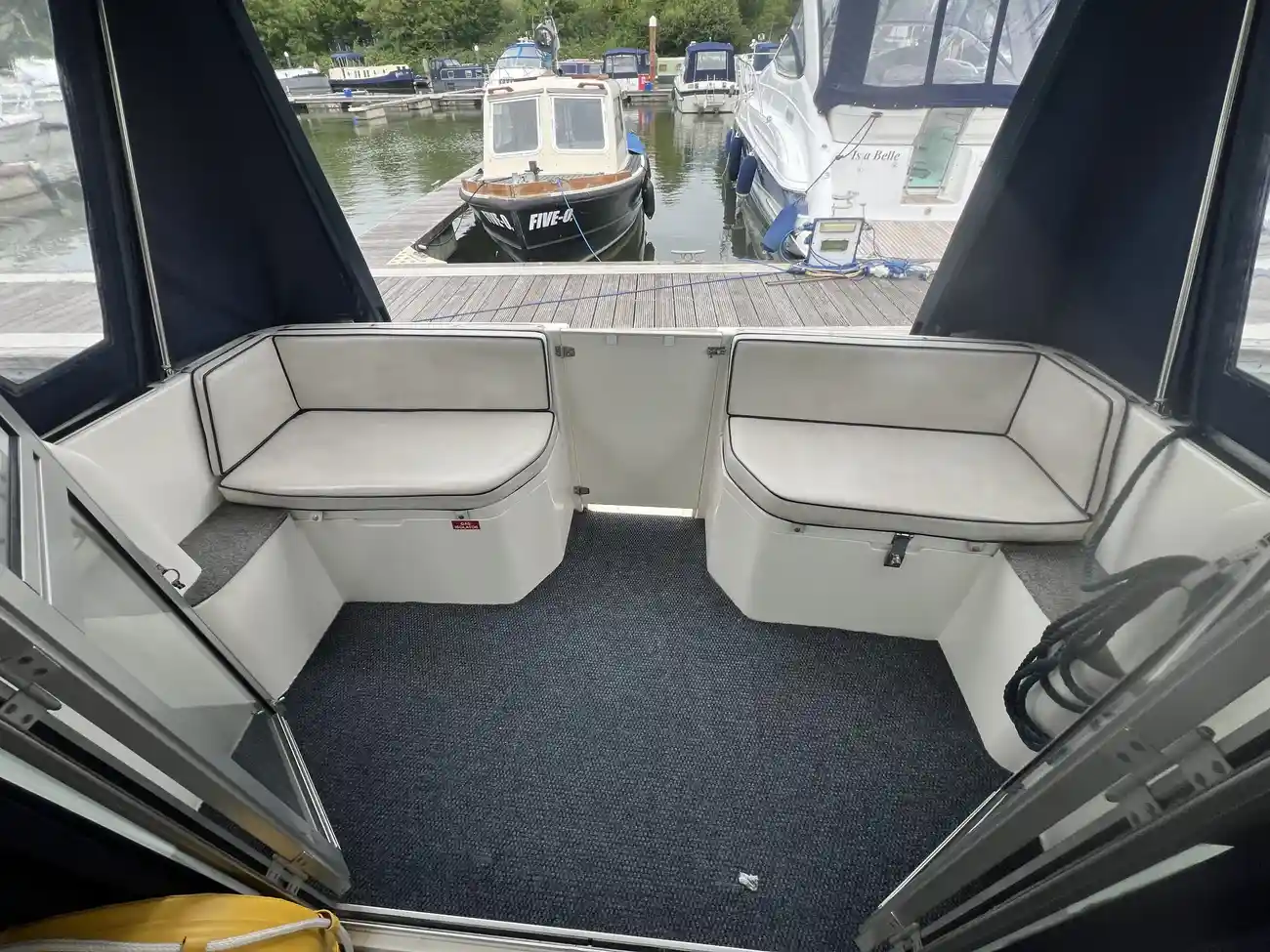 1995 Broom Ocean 29 Hard Top image 14