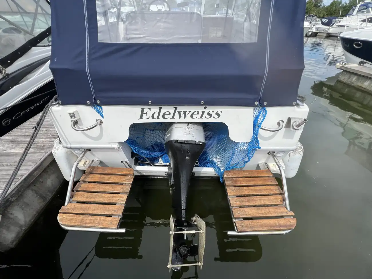 2003 Viking 22 Widebeam image 13