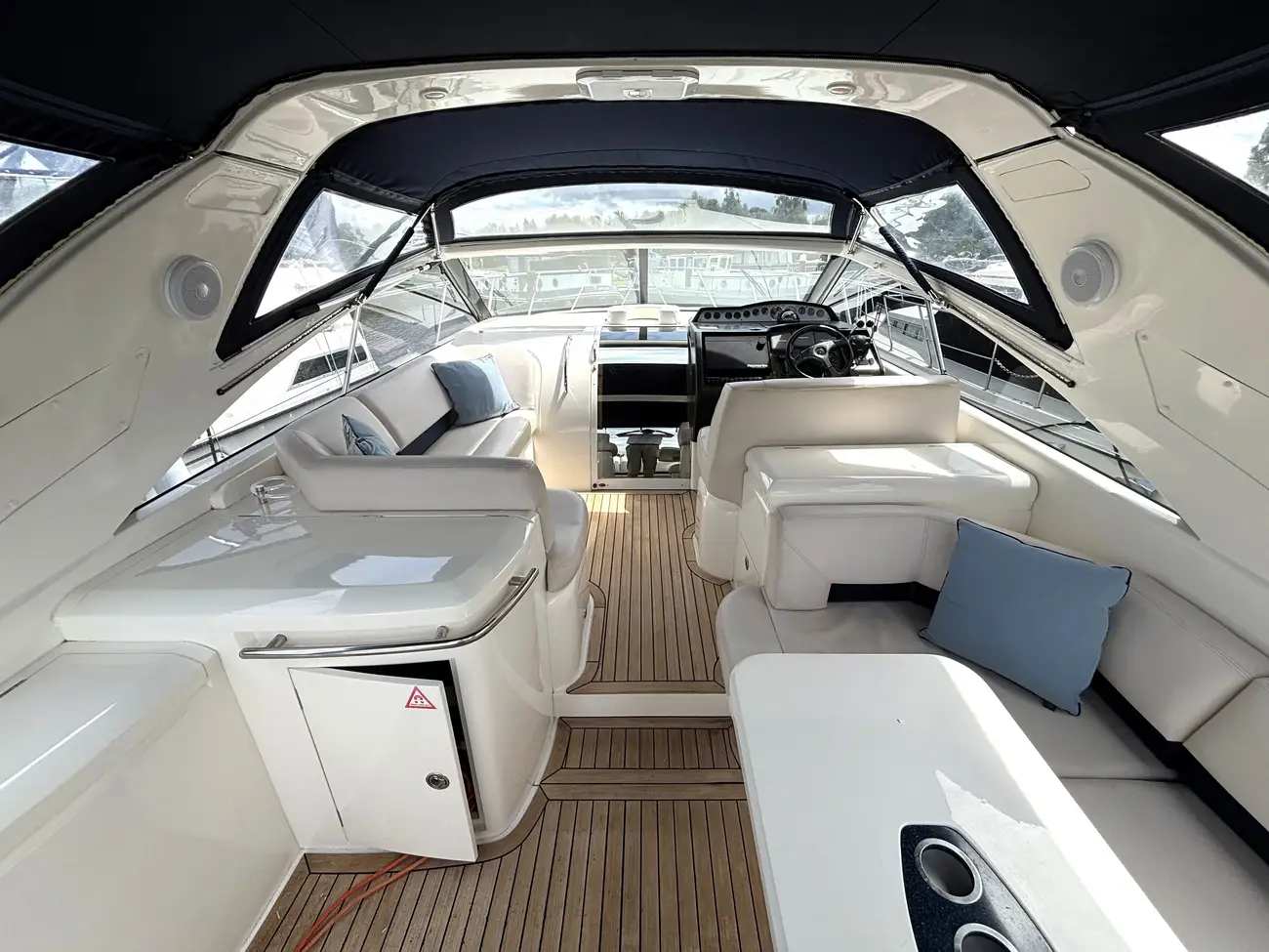 2007 Princess V42 image 17