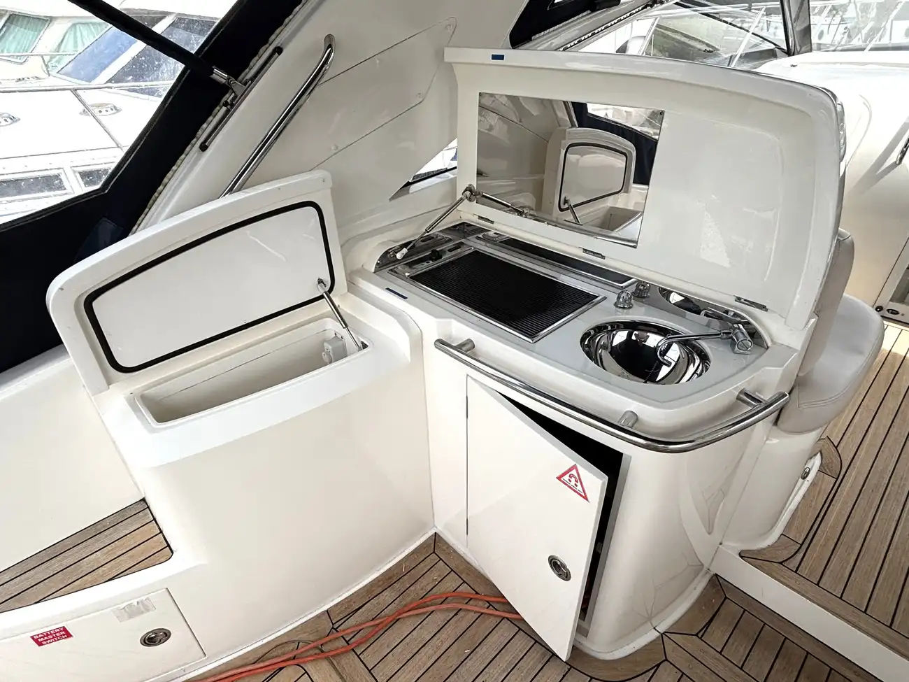 2007 Princess V42 image 22