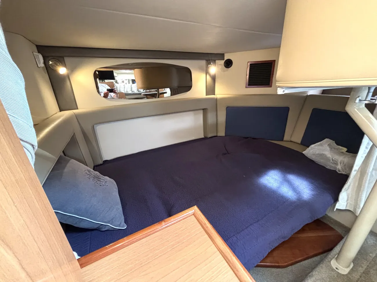 2007 Cruisers Yachts 300 CXI image 5