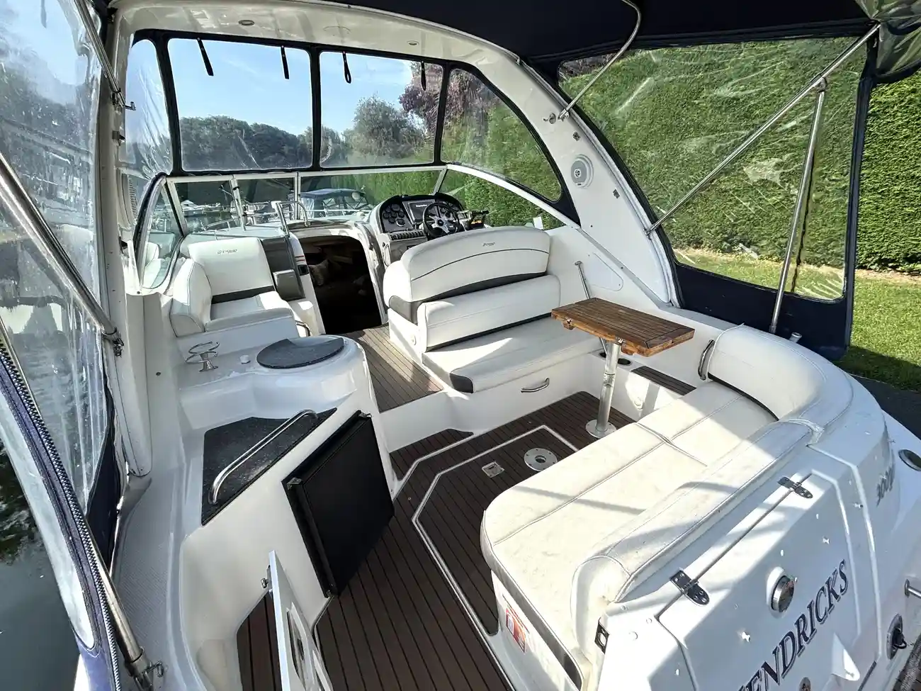 2007 Cruisers Yachts 300 CXI image 15