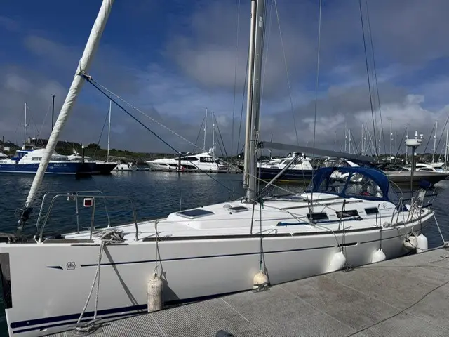 2005 Dufour 40