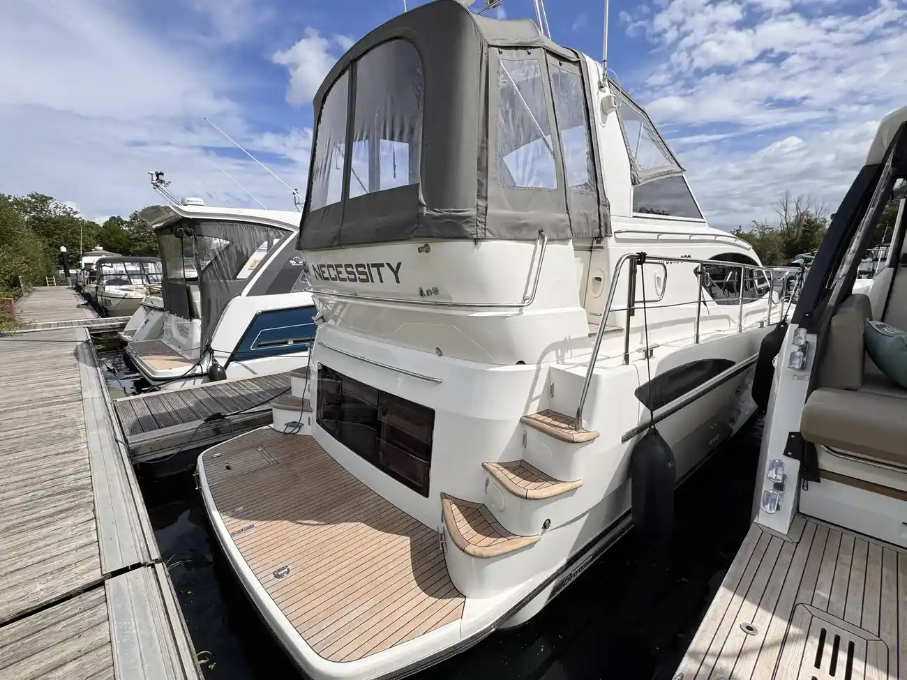 2012 Broom 370 image 15