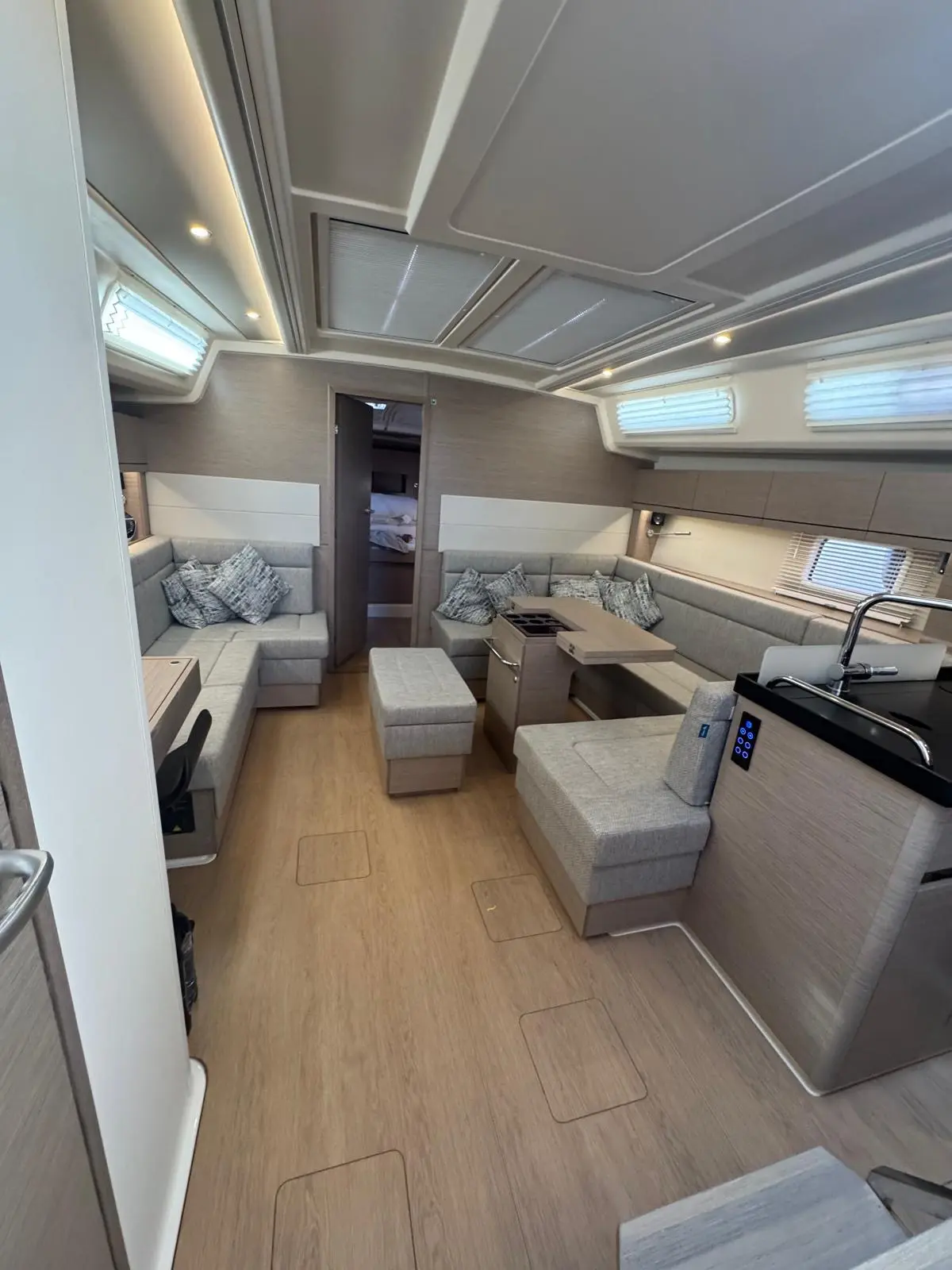 2025 Hanse 458 image 18