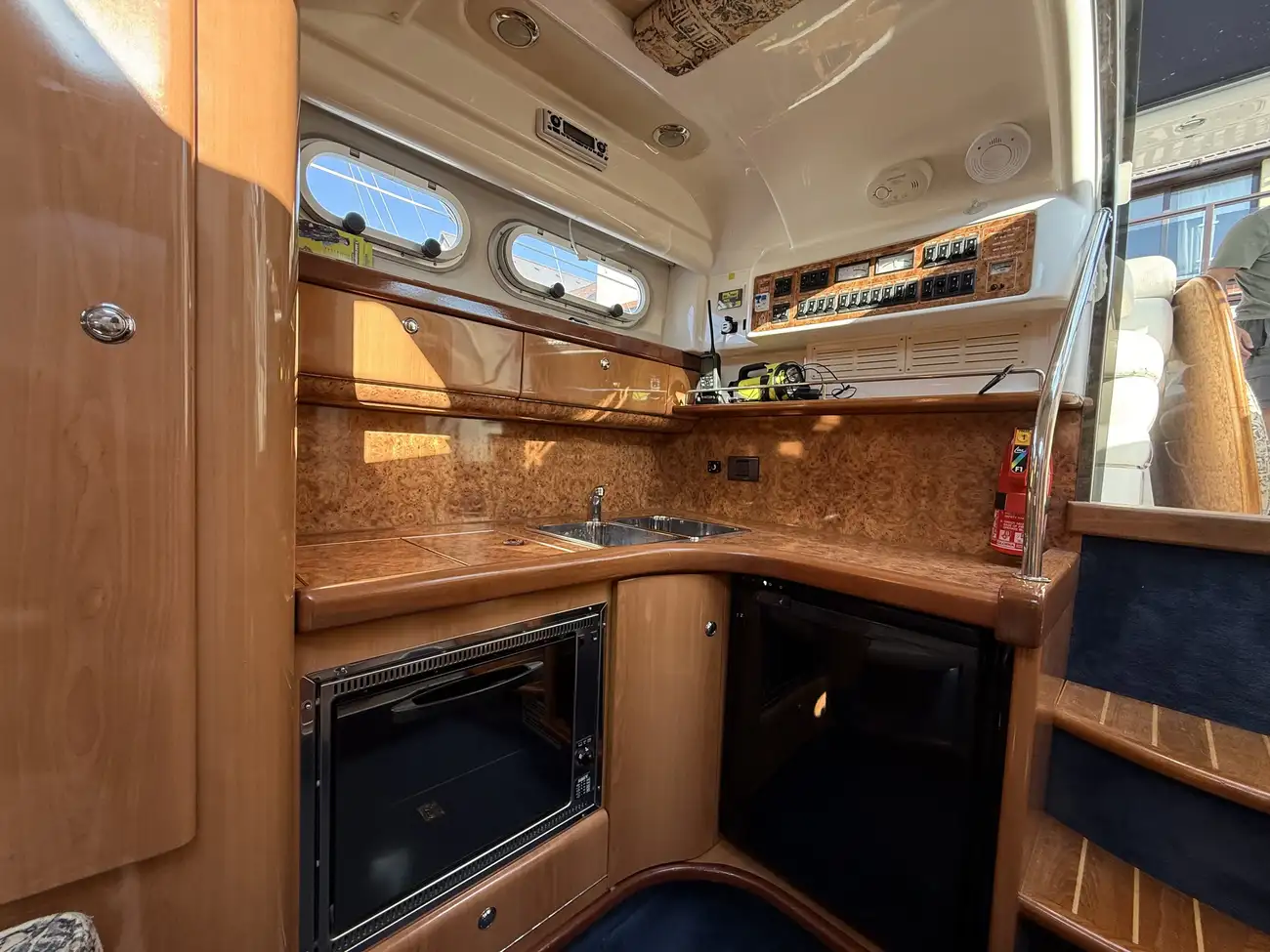 1998 Sealine S28 image 20