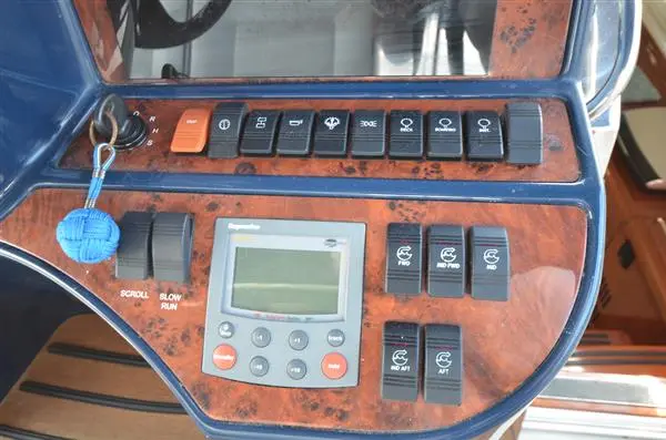 2005 Broom 530 image 24