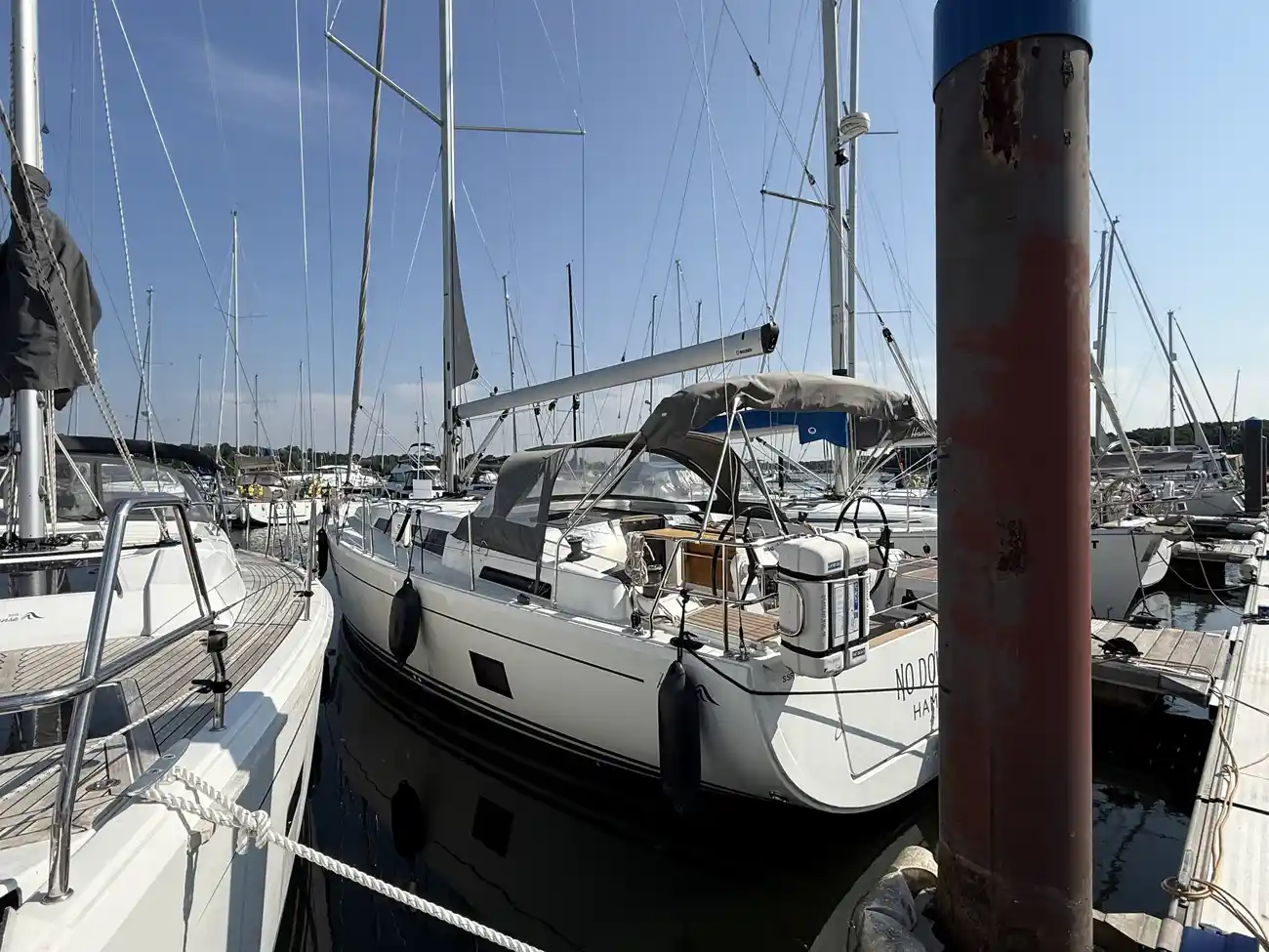 2022 Hanse 418 image 12