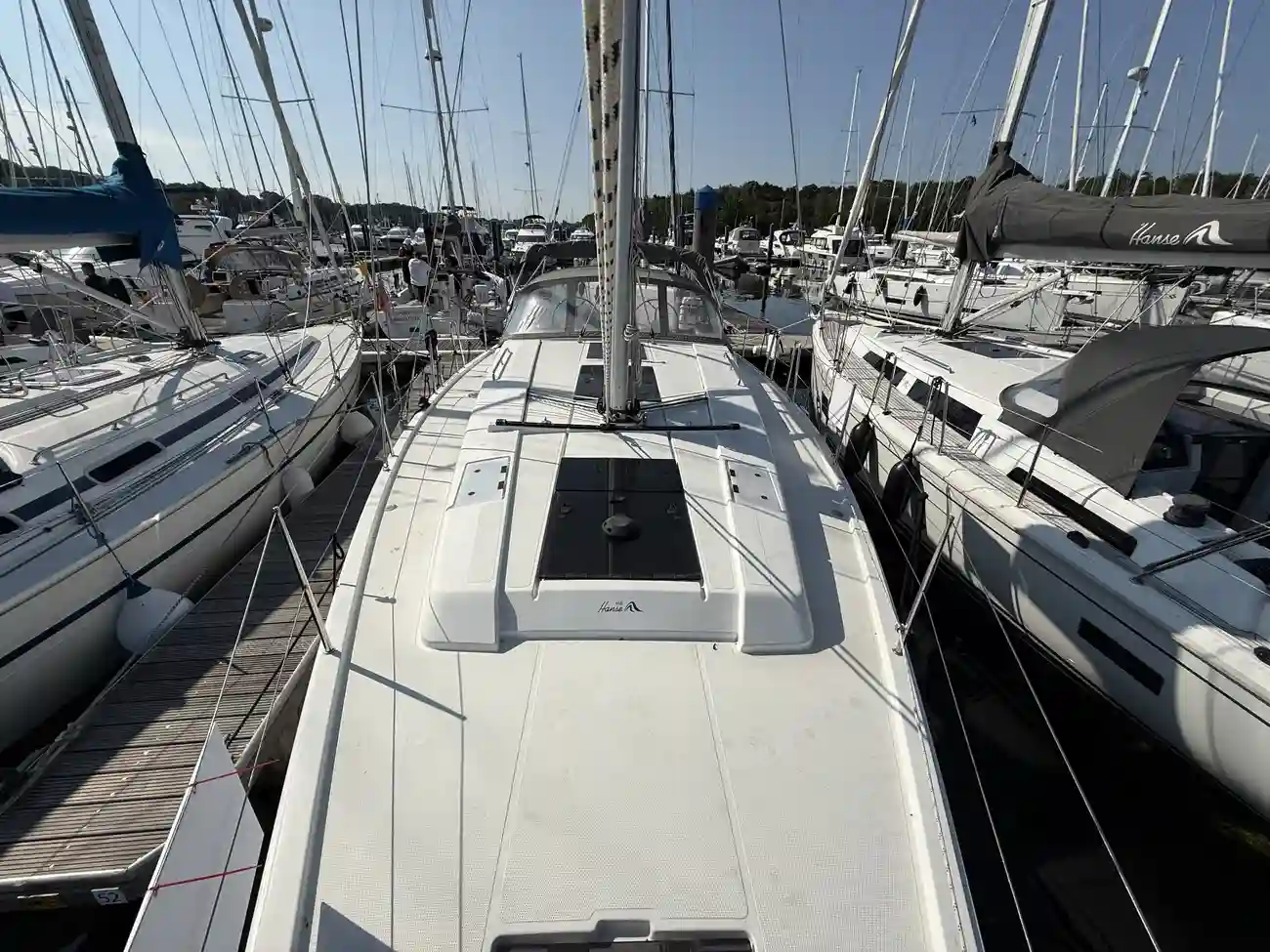 2022 Hanse 418 image 34