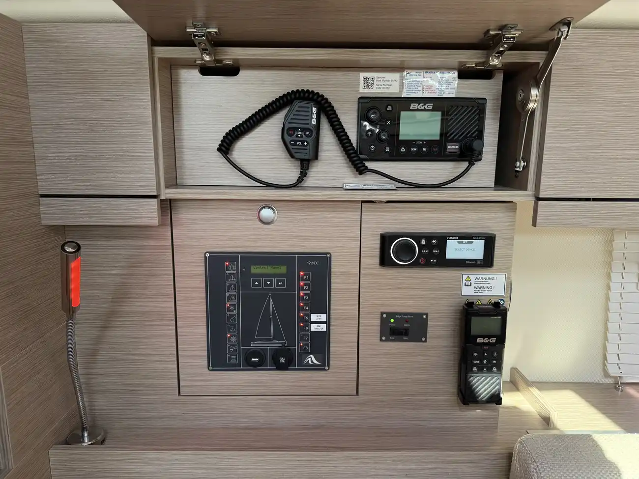 2022 Hanse 418 image 2