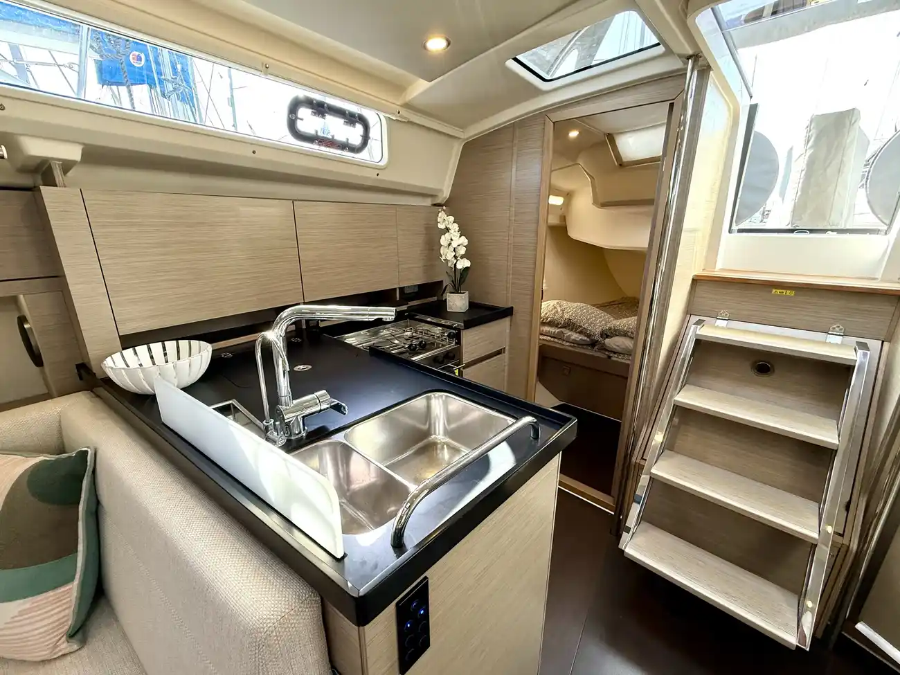 2022 Hanse 418 image 5