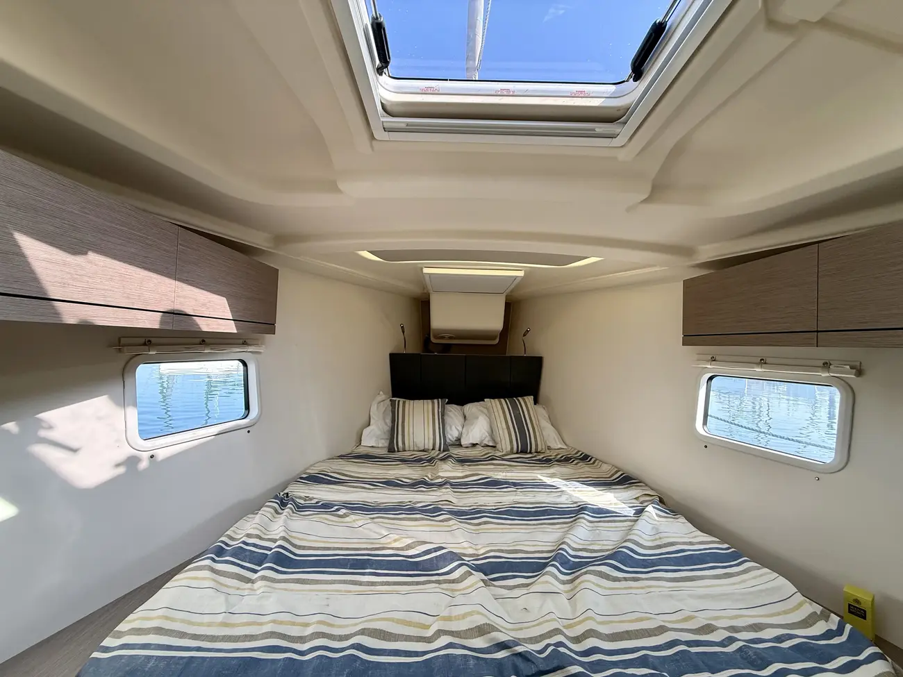 2022 Hanse 418 image 27
