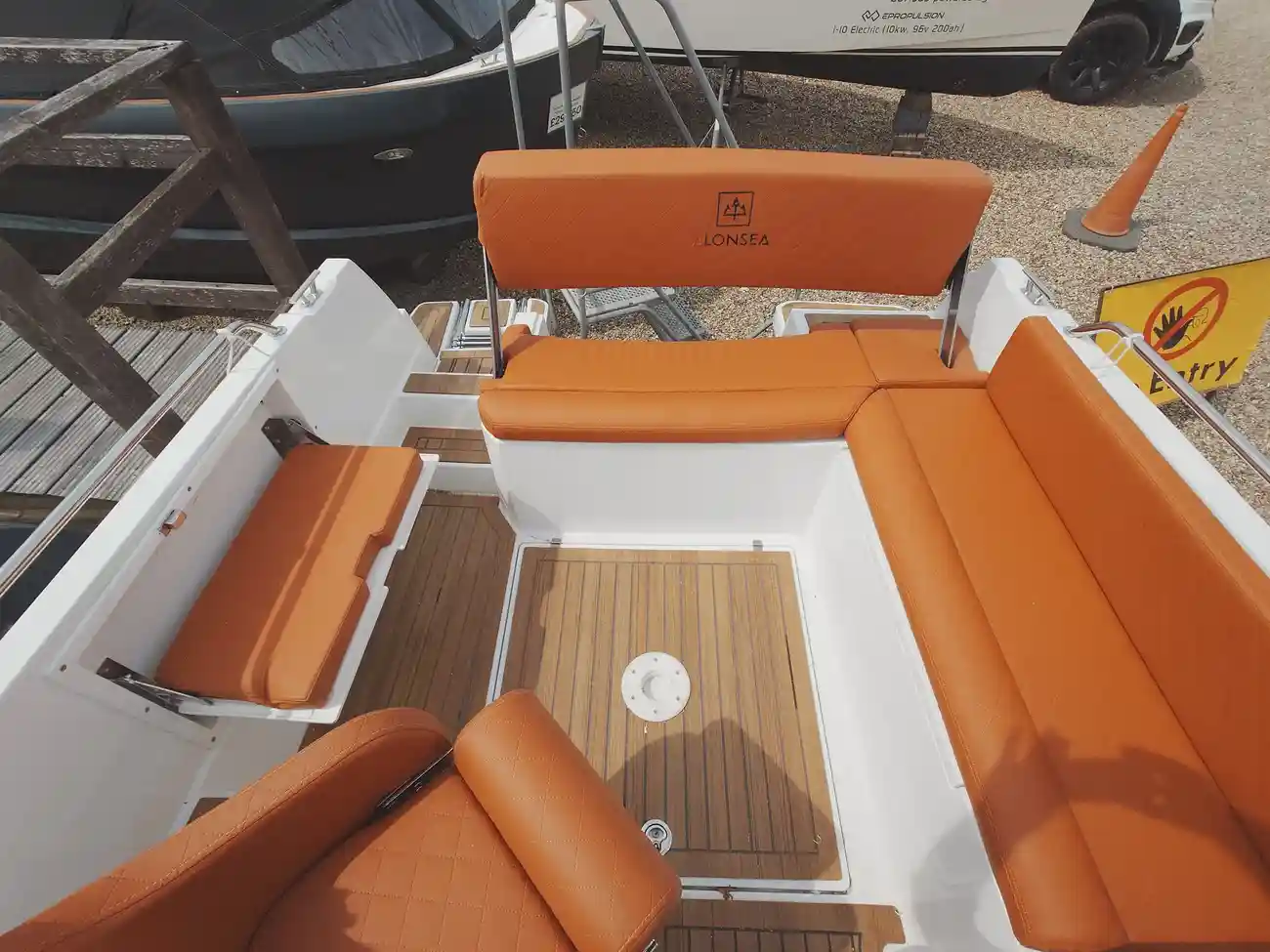 ALONSEA 600 CABIN 2023