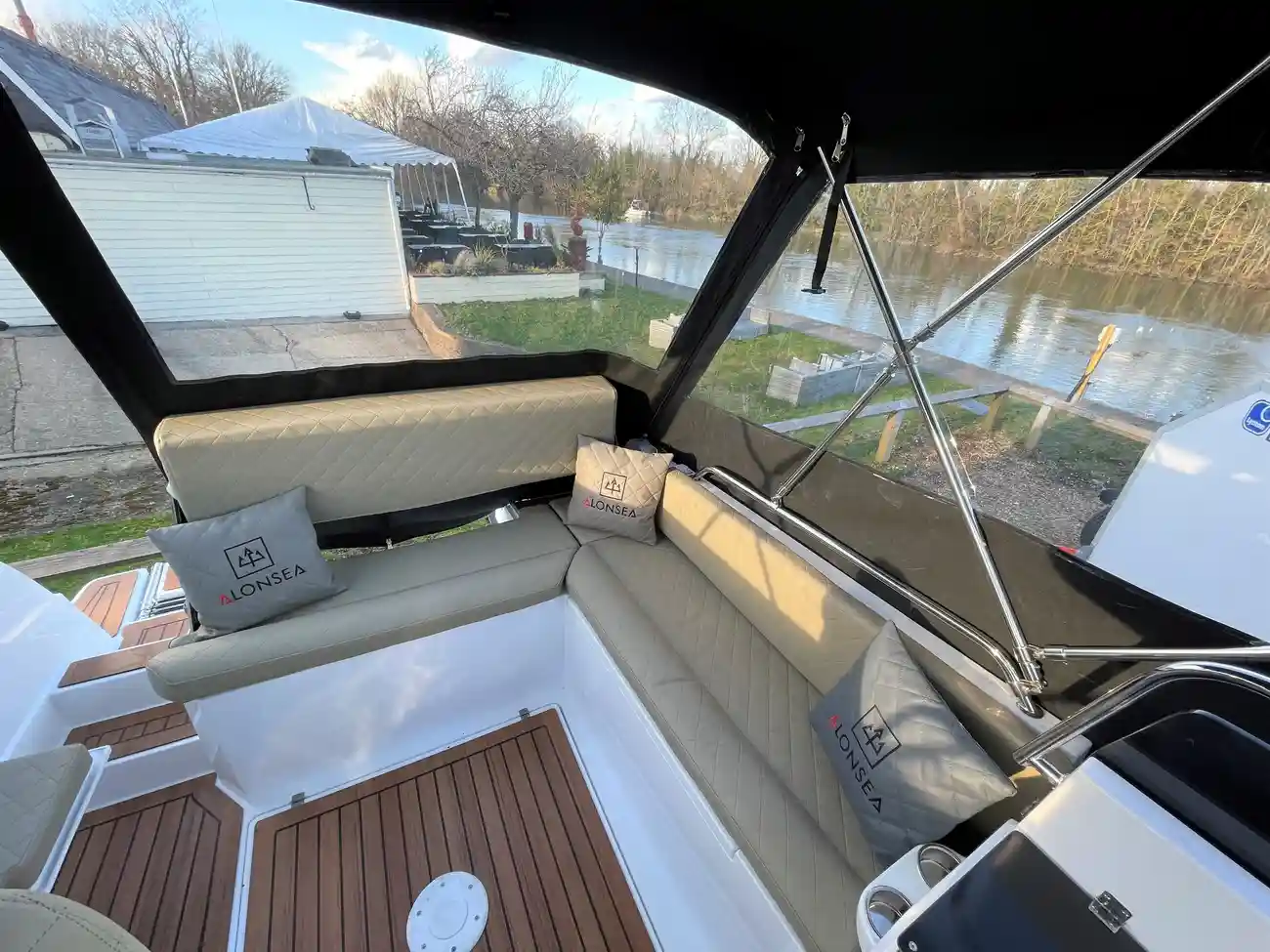 ALONSEA 600 CABIN 2023