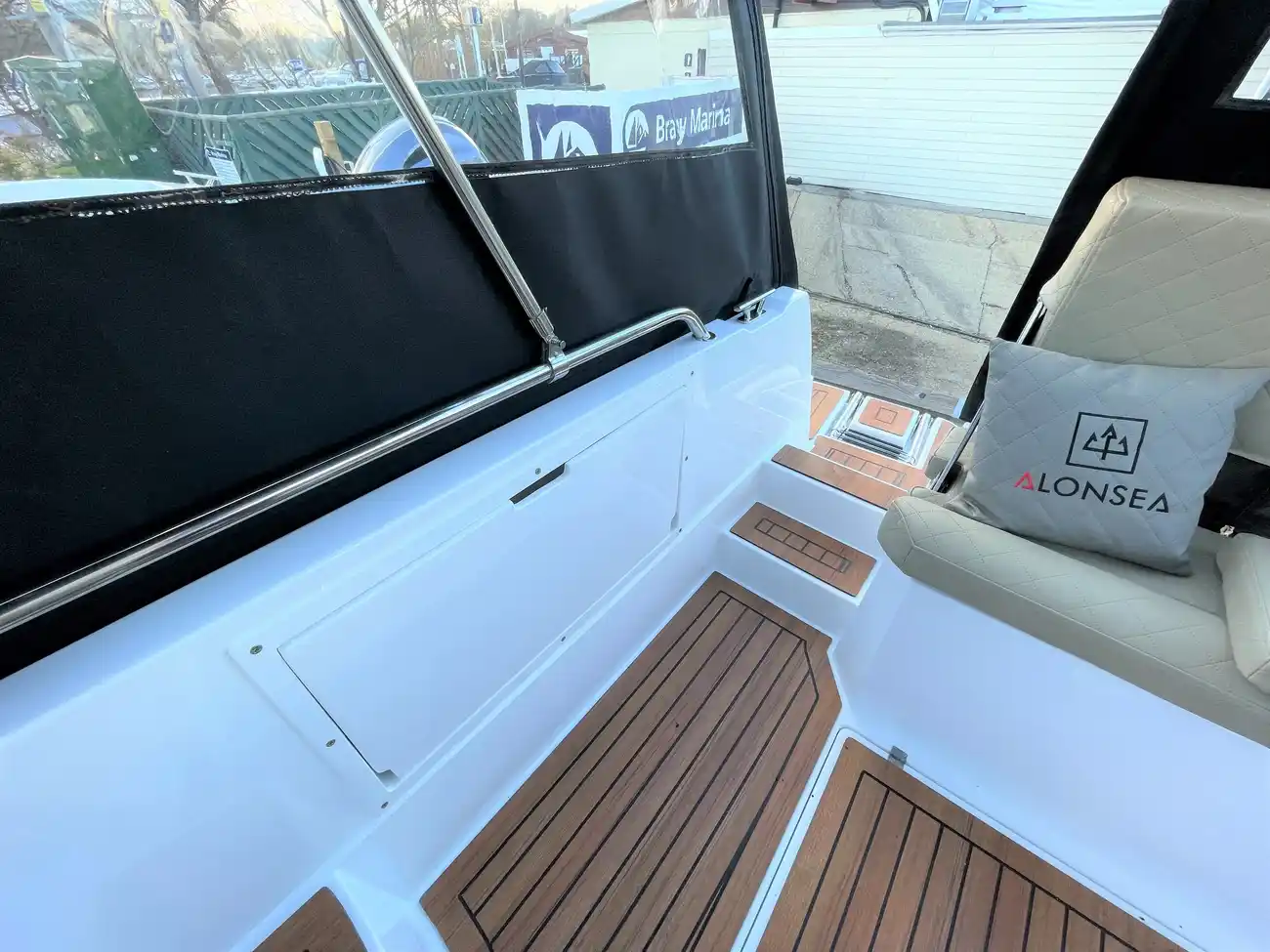 ALONSEA 600 CABIN 2023