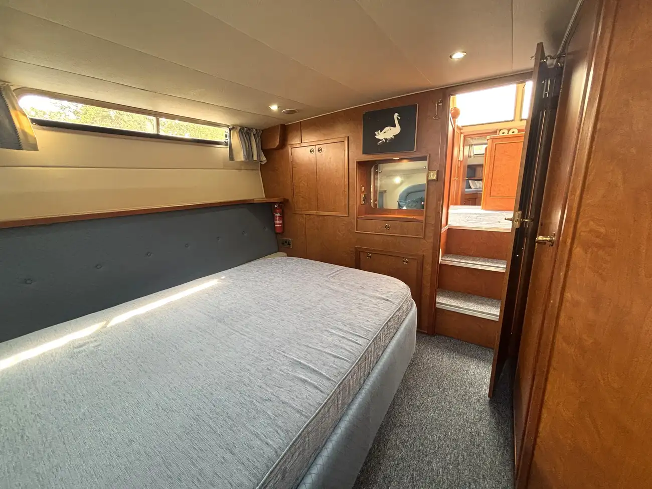 1998 Haines 335 Coastal image 34
