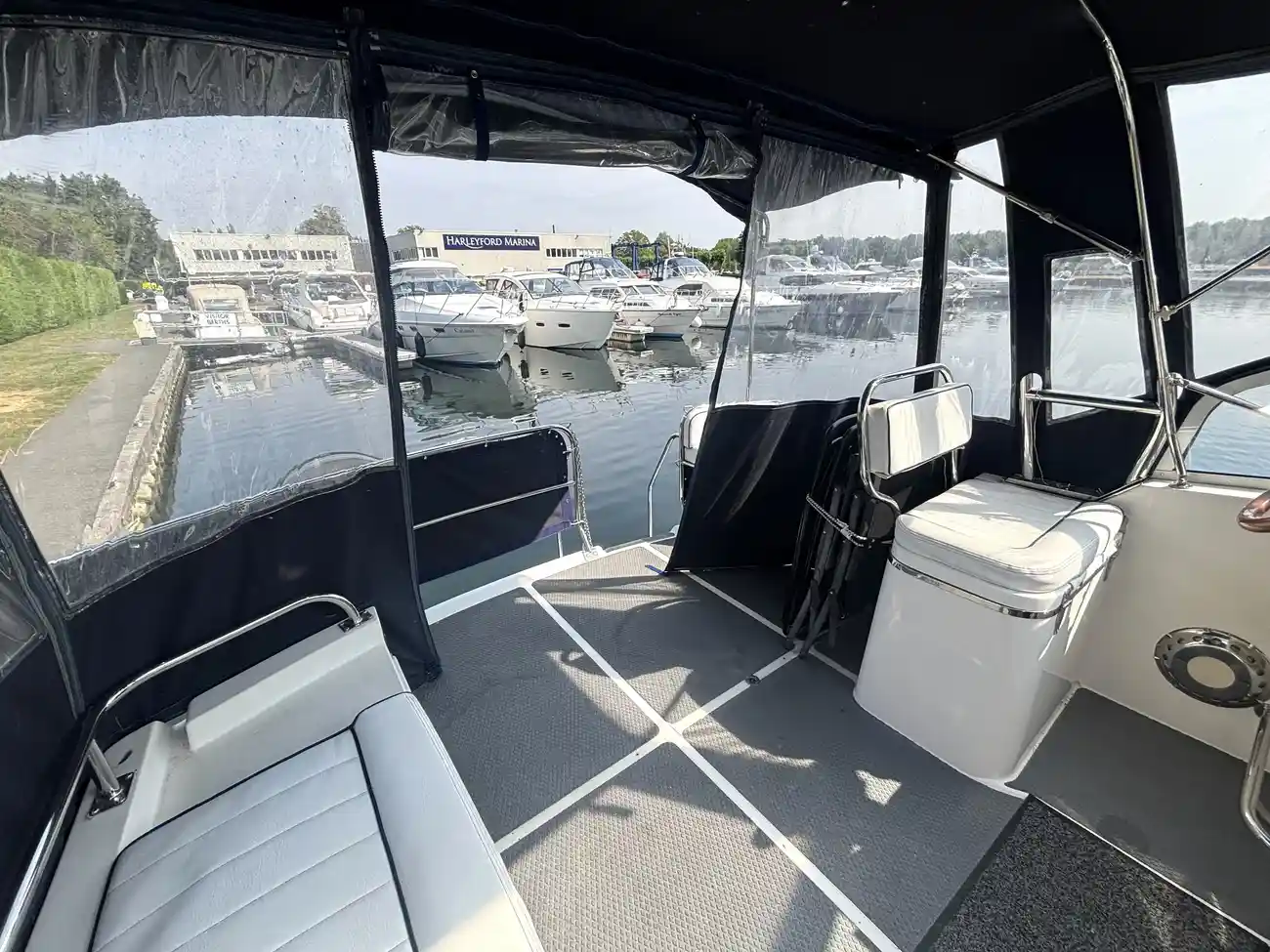1998 Haines 335 Coastal image 20