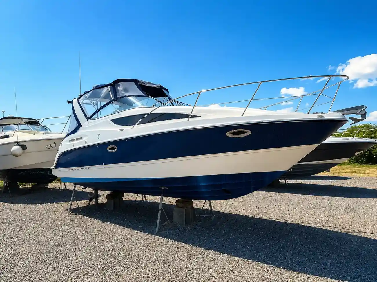 2004 Bayliner 285 Cruiser image 11