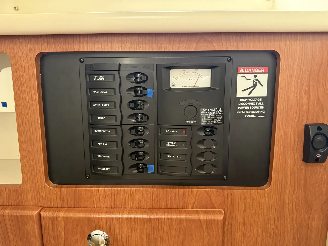 2004 Bayliner 285 Cruiser image 9