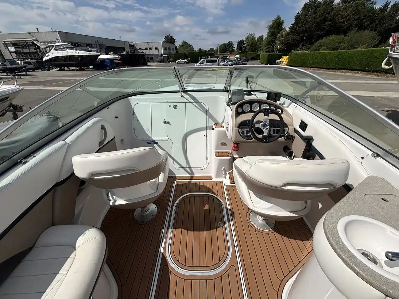 2006 Four Winns 255 Sundowner image 16