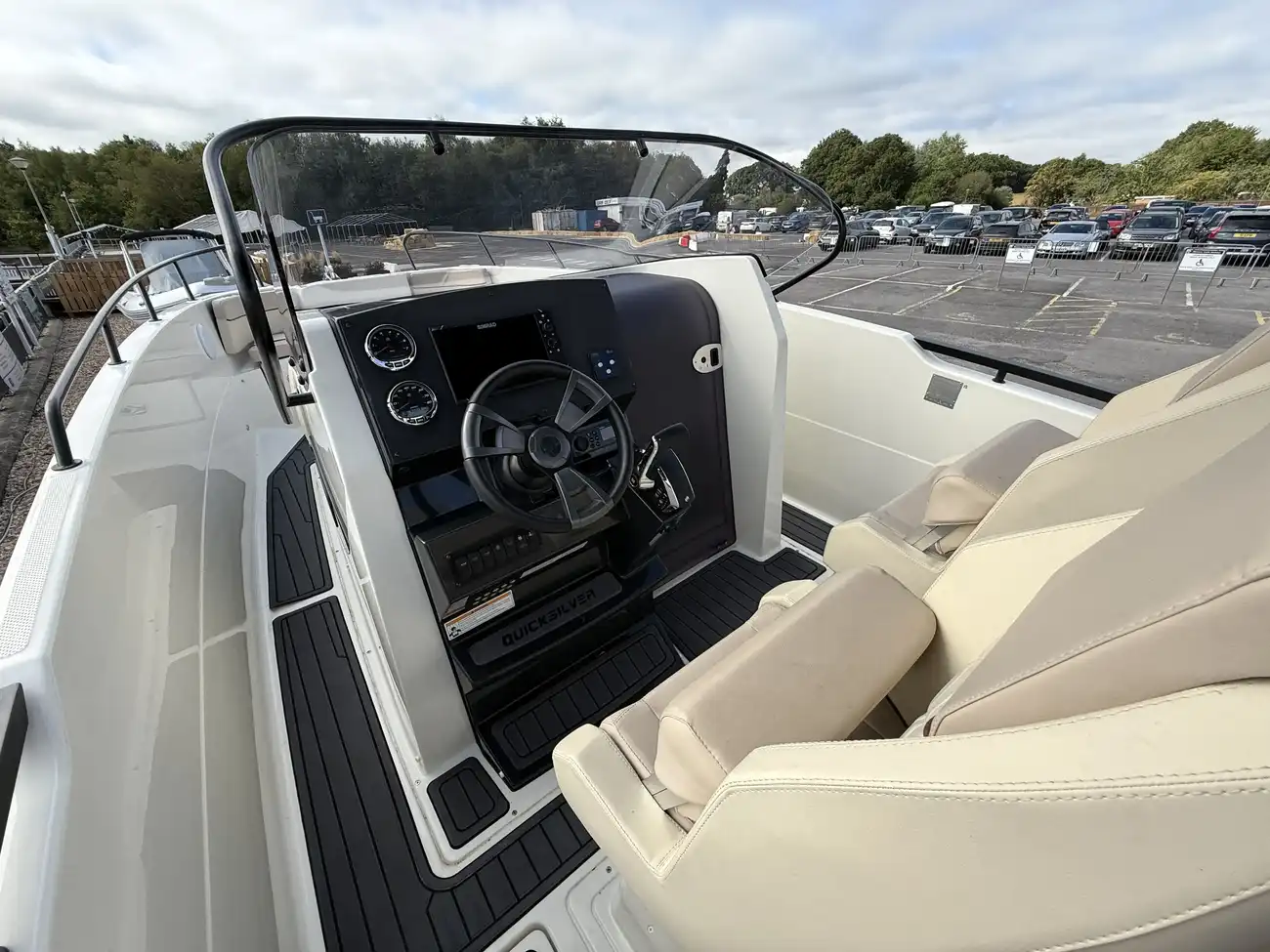 2023 Quicksilver Activ 805 Open image 22