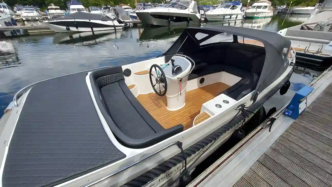 2023 Primeur 715 Tender image 2