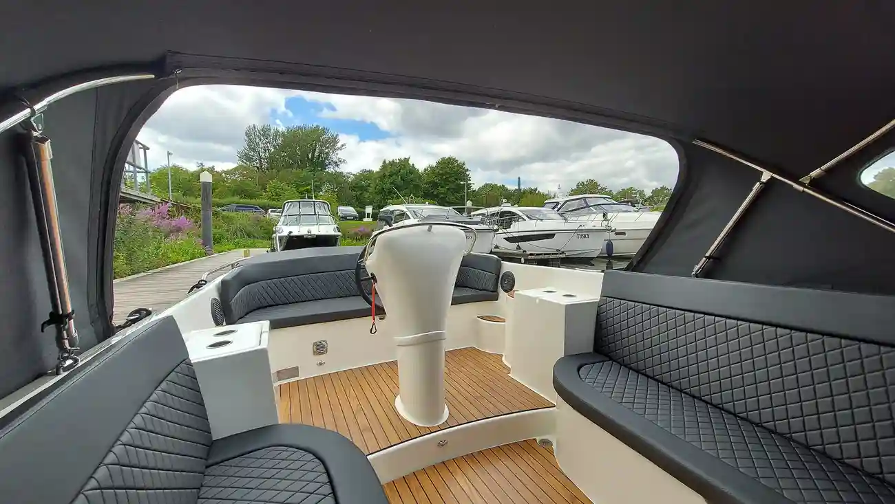 2023 Primeur 715 Tender image 8
