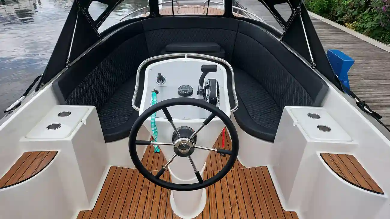 2023 Primeur 715 Tender image 4