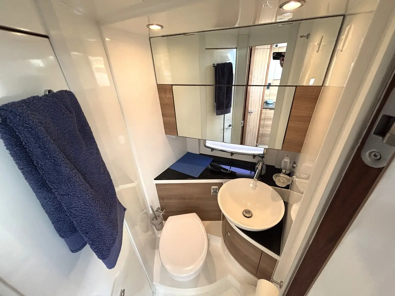 2008 Sealine SC38 image 5