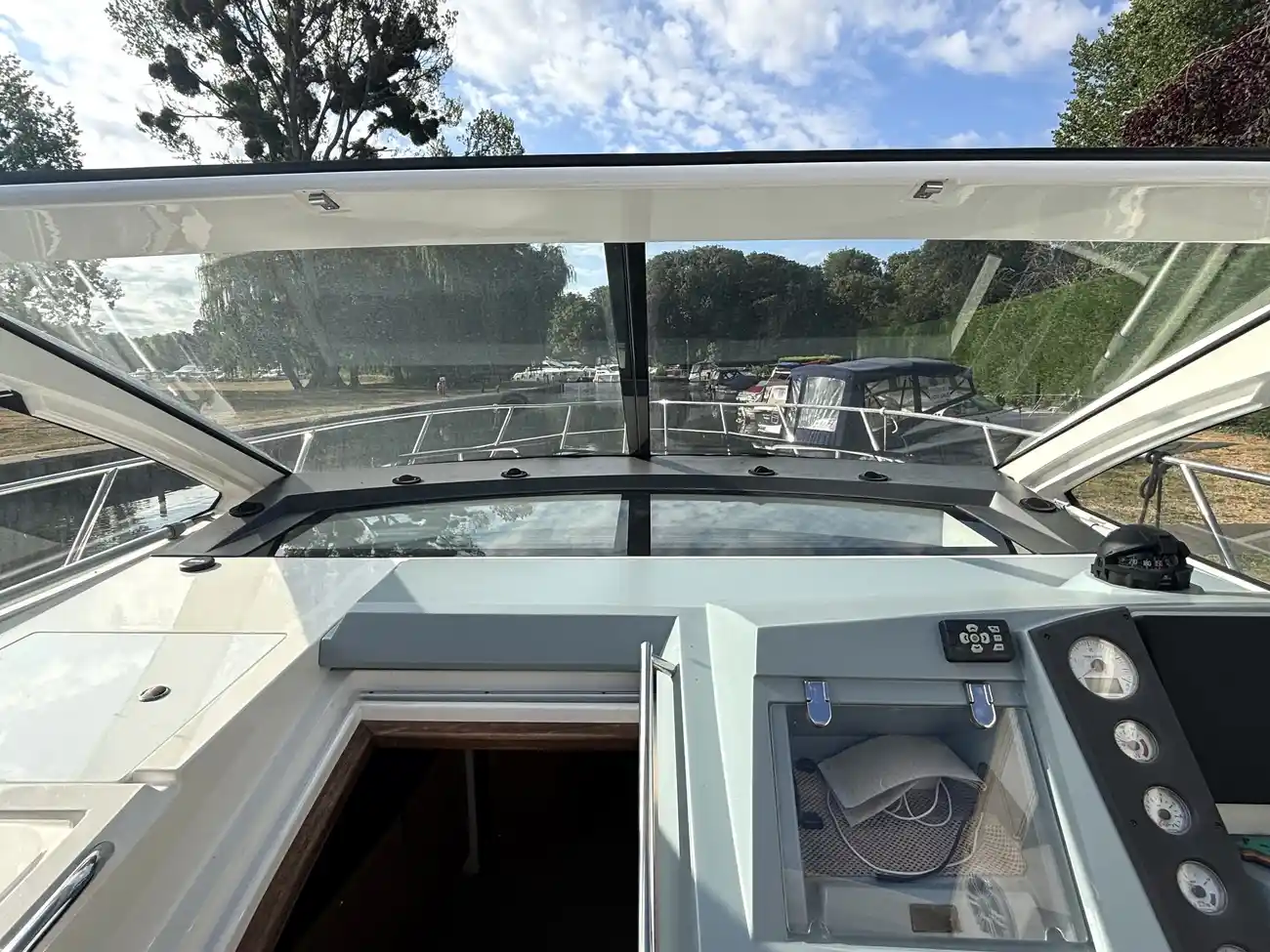 2008 Sealine SC38 image 20