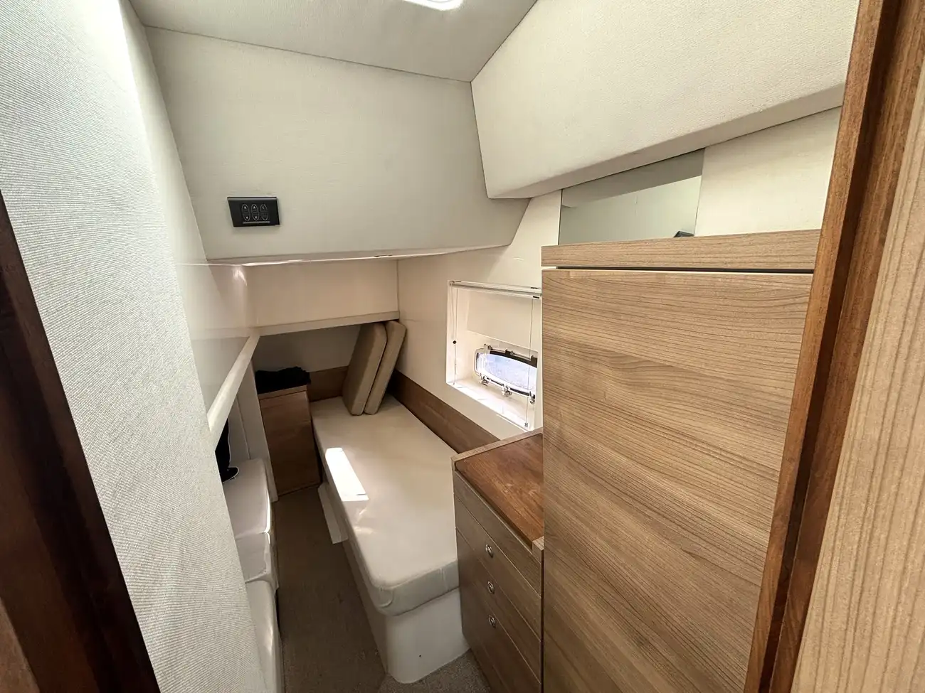 2008 Sealine SC38 image 3